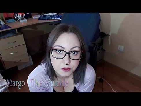 ❤️ 戴眼鏡的性感女孩在鏡頭前深吸假陽具 ️❌ 硬色情 在 zh-tw.porngameshub.ru