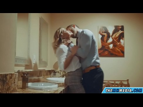 ❤️ 當一個豐滿的金發女郎在公共廁所引誘你時 ️❌ 硬色情 在 zh-tw.porngameshub.ru